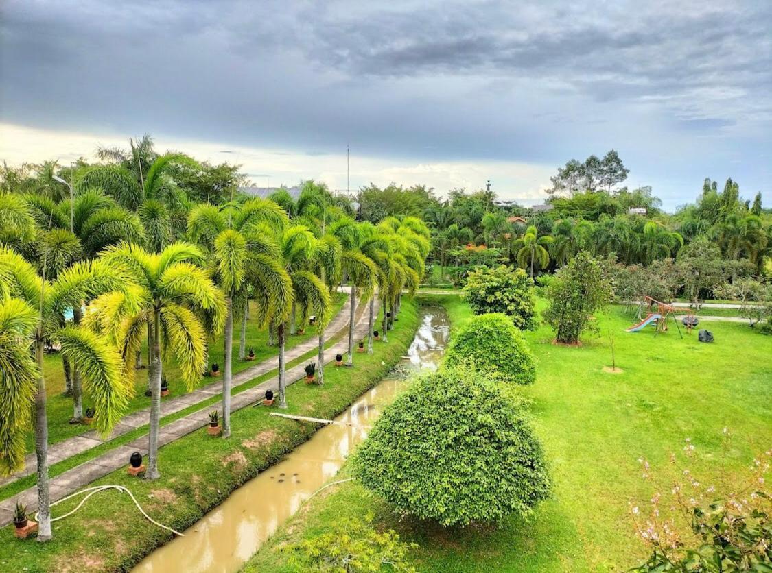 Les Hameaux De L'Orient Hotel Ho Chi Minh City Bagian luar foto